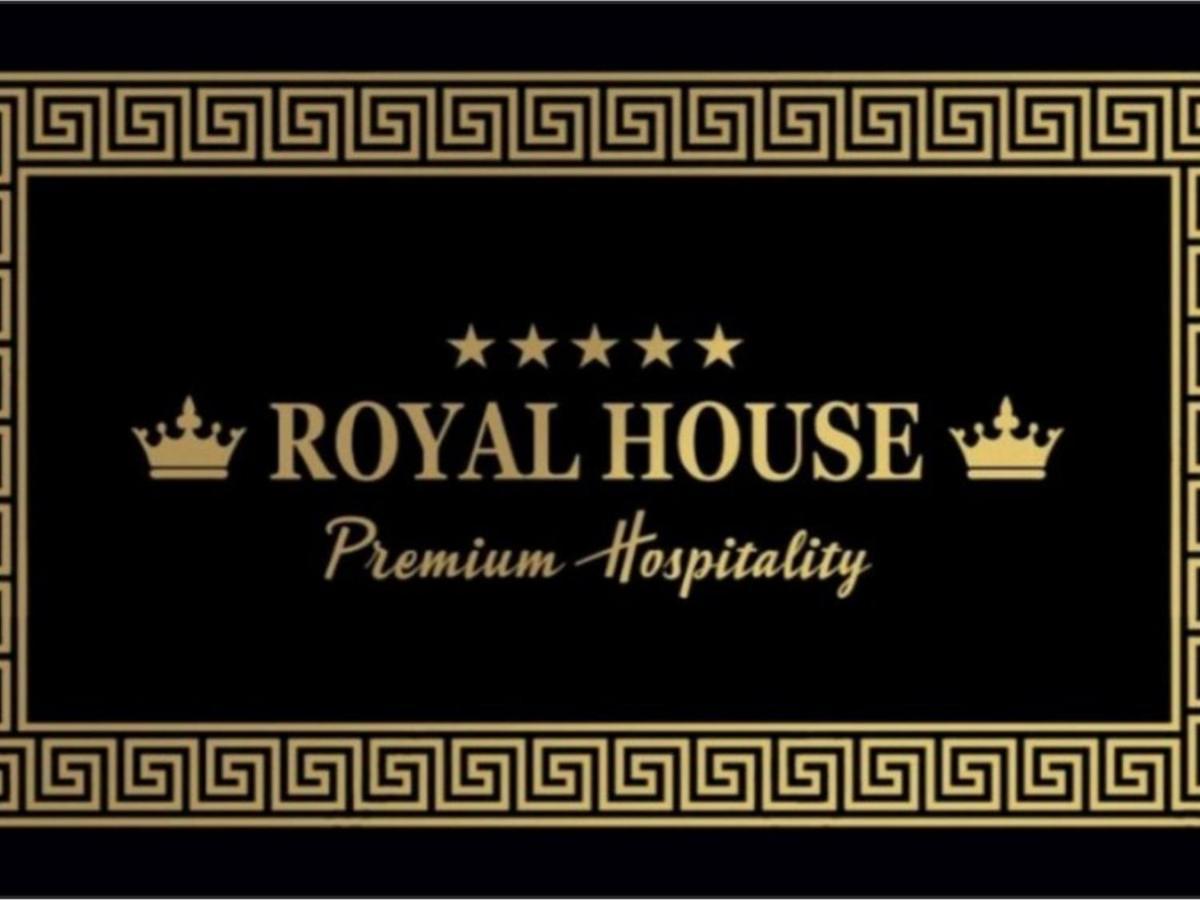 尼亚·蒙达尼亚Royal House公寓 外观 照片