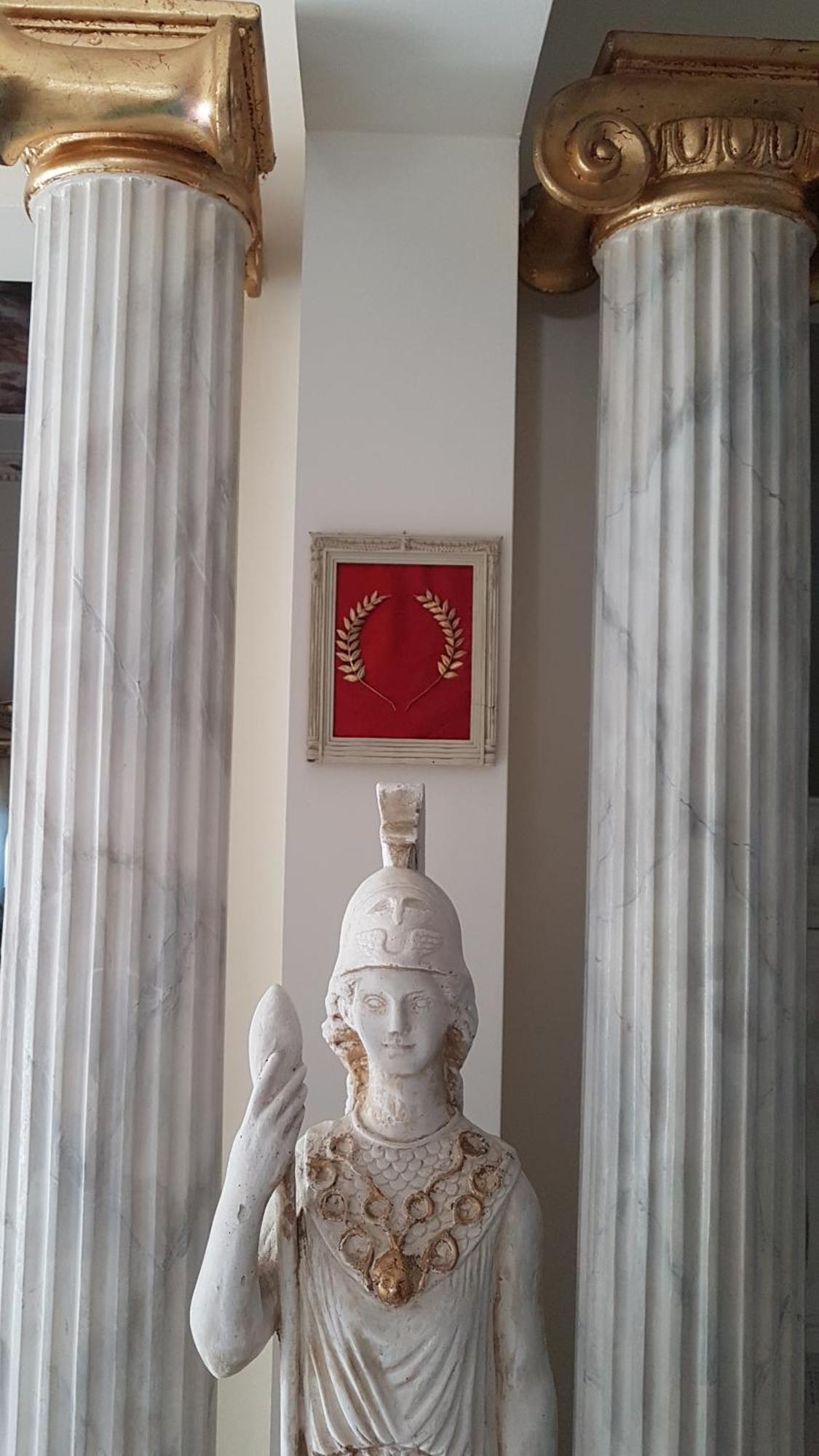 尼亚·蒙达尼亚Royal House公寓 外观 照片