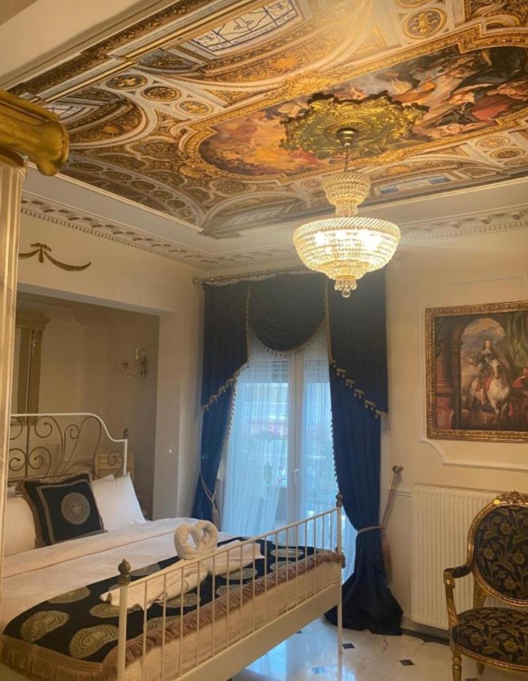 尼亚·蒙达尼亚Royal House公寓 外观 照片